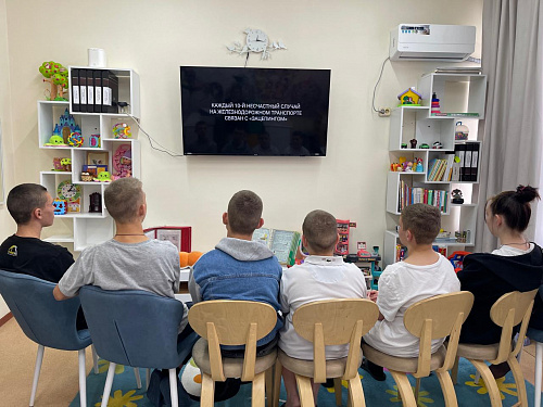 В Ставропольском приюте для детей и подростков «Росинка» прошло профилактическое мероприятие об опасности зацепинга. 