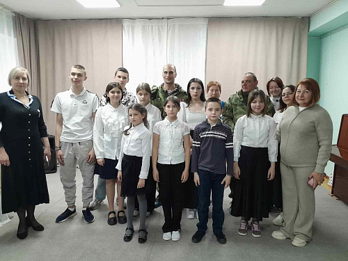 В Ставропольском приюте для детей и подростков «Росинка» прошла встреча с участниками СВО